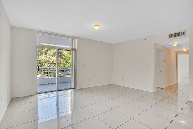 425 NE 30th St in Miami, FL - Building Photo - Building Photo