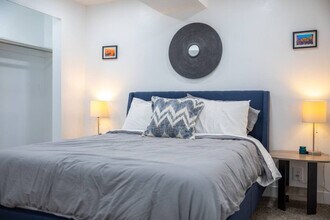 9949 E Sego Lily Dr in Sandy, UT - Building Photo - Building Photo