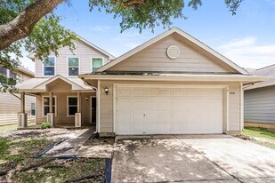 19710 Rocky Shores Dr in Tomball, TX - Building Photo