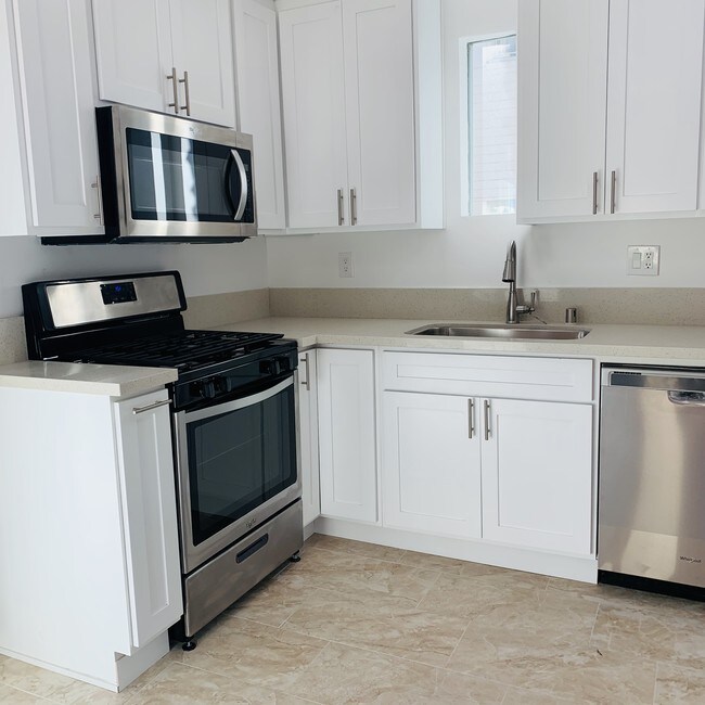 9160 Beverly Blvd Apartments and Nearby Beverly Hills Apartments For