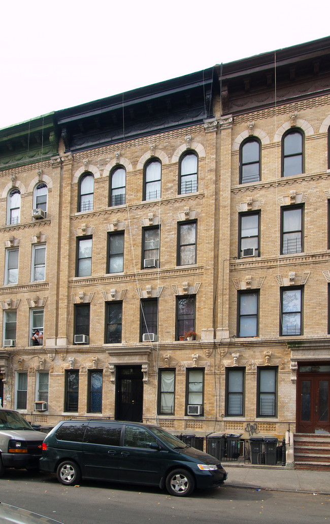 161 Starr St in Brooklyn, NY - Building Photo - Building Photo