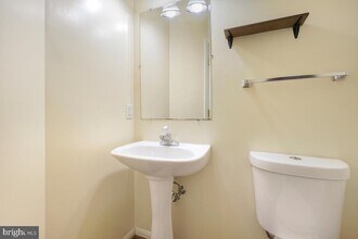 5113 Glenn Dale Woods Ct in Glenn Dale, MD - Building Photo - Building Photo