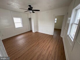 2713 Hammonds Ferry Rd in Lansdowne, MD - Building Photo