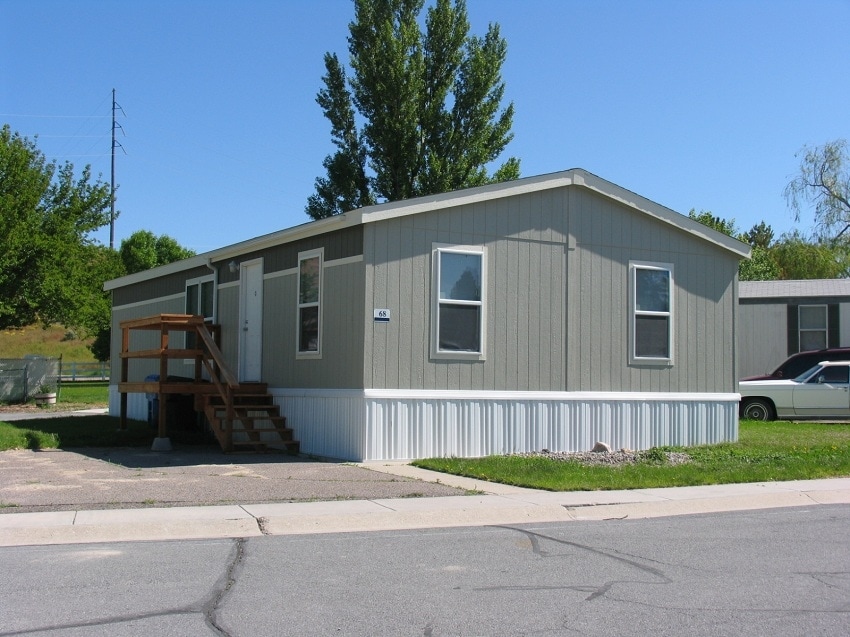 Cowboy Mobile Home Park in Pocatello, ID - Building Photo