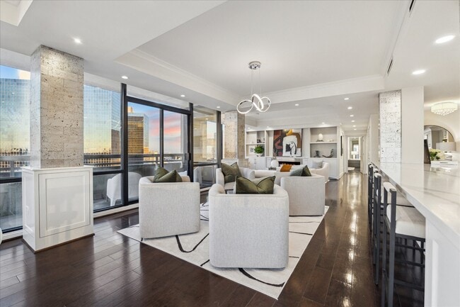 15 Greenway Plz in Houston, TX - Building Photo - Building Photo