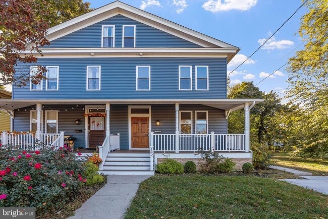 property at 144 Snyder Pl