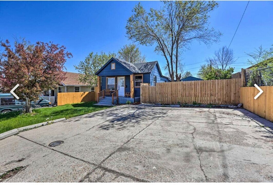 240 S Julian St in Denver, CO - Building Photo