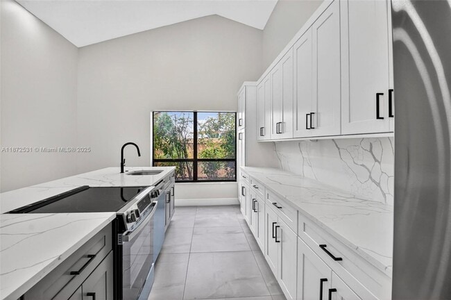 9581 El Clair Ranch Rd in Boynton Beach, FL - Building Photo - Building Photo