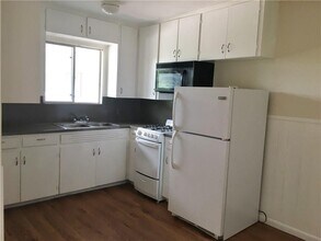 926 E Dean Keeton St in Austin, TX - Building Photo - Building Photo