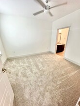 650 Sgt Ed Holcomb Blvd N in Conroe, TX - Foto de edificio - Building Photo