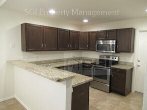 8725 W Bluefield Ave in Peoria, AZ - Building Photo - Building Photo