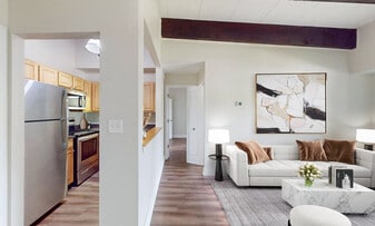 The Commons at Windsor Gardens in Norwood, MA - Building Photo