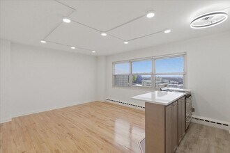 5630 N Sheridan Rd, Unit S1109 in Chicago, IL - Foto de edificio - Building Photo