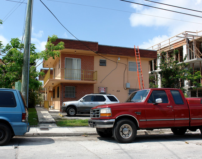 458 SW 6th St in Miami, FL - Building Photo - Building Photo