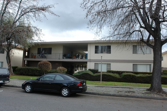 Ranchero Apartments