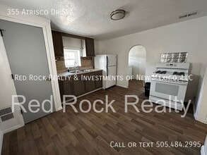 355 Atrisco Dr SW in Albuquerque, NM - Building Photo - Building Photo