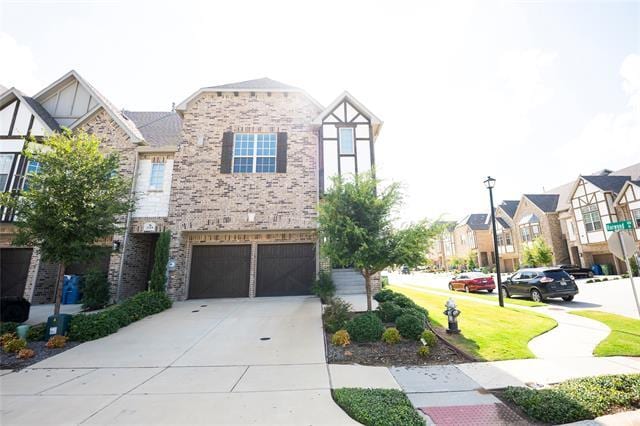 2317 Southwick Dr