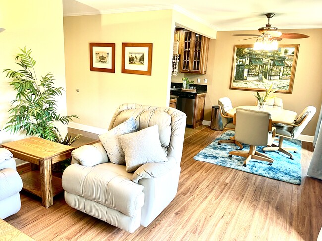 property at 8537 Villa La Jolla Dr