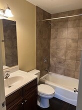 1400 Light Road in Oswego, IL - Foto de edificio - Building Photo