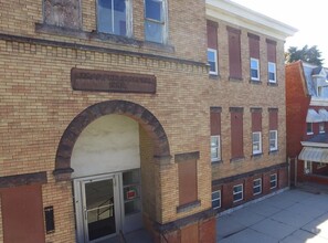 62 Logan St in Lewistown, PA - Building Photo - Building Photo