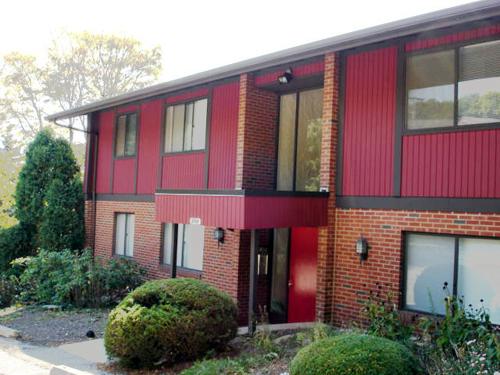 Ebonhurst Apartments in Allison Park, PA - Building Photo