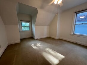 1407 Wightman St, Unit 1407 #3 in Pittsburgh, PA - Building Photo - Building Photo