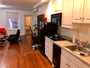 109 Beacon St, Unit 1 in Boston, MA - Building Photo - Building Photo