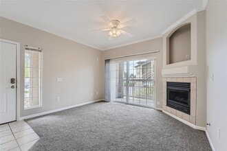 10070 E Carolina Dr in Denver, CO - Building Photo - Building Photo