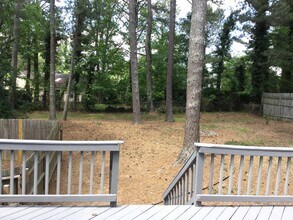 1733 Christie Dr NE in Marietta, GA - Building Photo - Building Photo