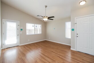 16583 W Moreland St in Goodyear, AZ - Foto de edificio - Building Photo