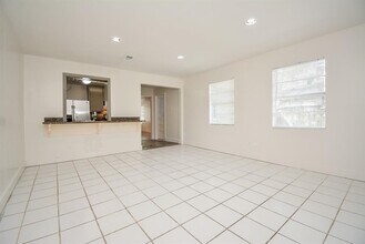 4710 Mayfair St in Bellaire, TX - Building Photo - Building Photo