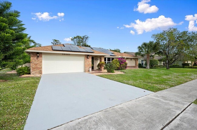 14447 Stirrup Ln in Wellington, FL - Foto de edificio - Building Photo