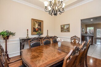 1446 Sherwood Park Cir in Houston, TX - Building Photo - Building Photo