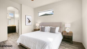 2501 S University Parks Dr, Unit 1224 in Waco, TX - Building Photo