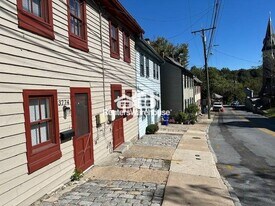 3762 St Paul St in Ellicott City, MD - Building Photo