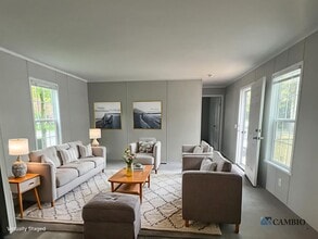 2407 8 Mile Rd in Kawkawlin, MI - Building Photo - Building Photo