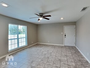 1601 Cardinal Dr in Ennis, TX - Building Photo - Building Photo