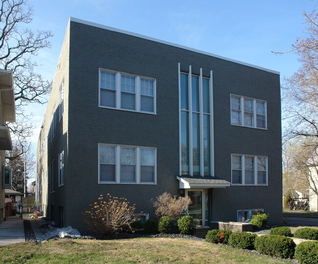 2176 Dayton Ave in St. Paul, MN - Building Photo - Building Photo