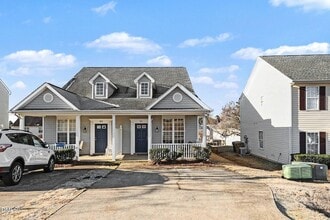 221 Payton Dr in Clayton, NC - Building Photo - Building Photo