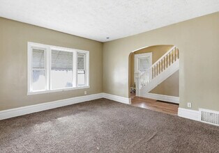 691 Lafollette St in Akron, OH - Building Photo - Building Photo