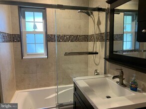 5410 Ives Pl in Springfield, VA - Building Photo - Building Photo