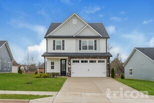 520 Kingwood Ln in White House, TN - Building Photo