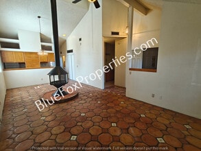 2740 N Malibu Dr in Tucson, AZ - Building Photo - Building Photo