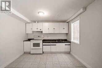 149 Silver Maple Rd in Richmond Hill, ON - Building Photo - Building Photo