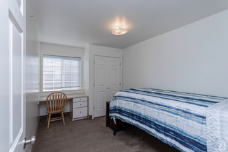 122 Falls Ave in Twin Falls, ID - Foto de edificio - Building Photo