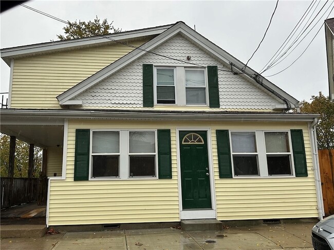 177 Boyden St in Woonsocket, RI - Building Photo - Building Photo