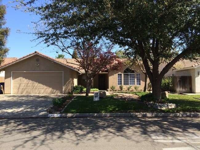 property at 6360 N Cleo Ave
