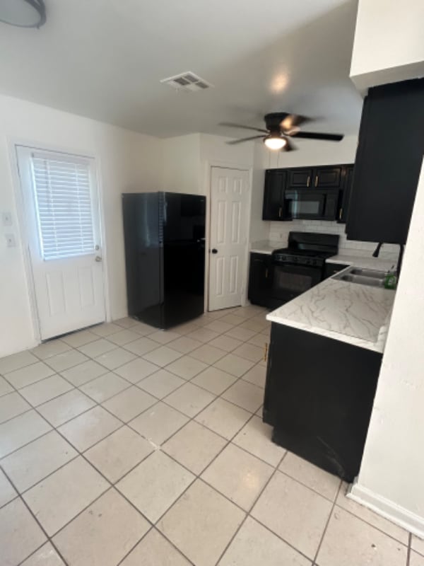 3221 Jupiter Dr in Chalmette, LA - Building Photo - Building Photo