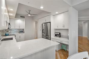 325 Dunes Blvd-Unit -806 in Naples, FL - Building Photo - Building Photo