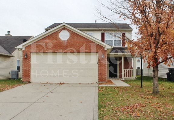 10247 Hornton St in Indianapolis, IN - Foto de edificio - Building Photo